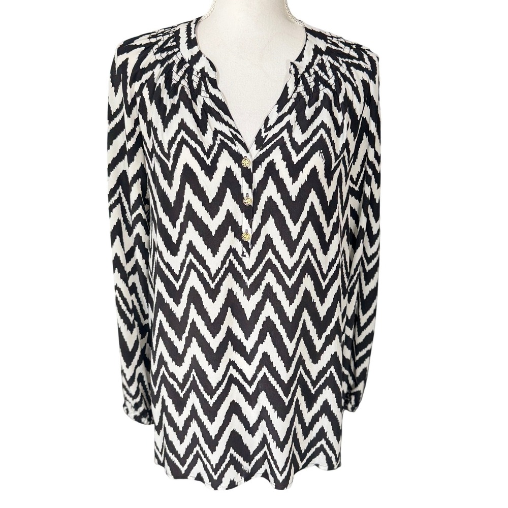 Lilly Pulitzer Silk Elsa Blouse Women's Medium Black White Chevron Ikat Chic EUC